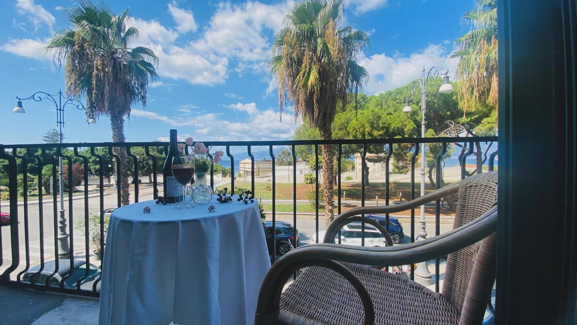 Bed and Breakfast Il Balcone Sullo Stretto Reggio Calabria Esterno foto